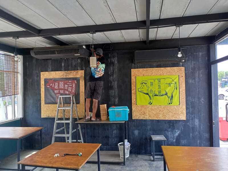 รับซื้ออุปกรณ์ร้านอาหาร โต๊ะเก้าอี้ ครัว ช้อน แก้ว จานชาม